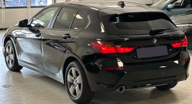 BMW 118 i 5p. Advantage - foto 3 di 4