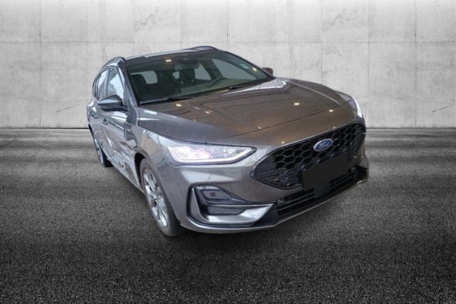 Ford Focus 1.0 EcoBoost Hybrid 155 CV Powershift SW ST-line semestrale a PIEVE DI CENTO