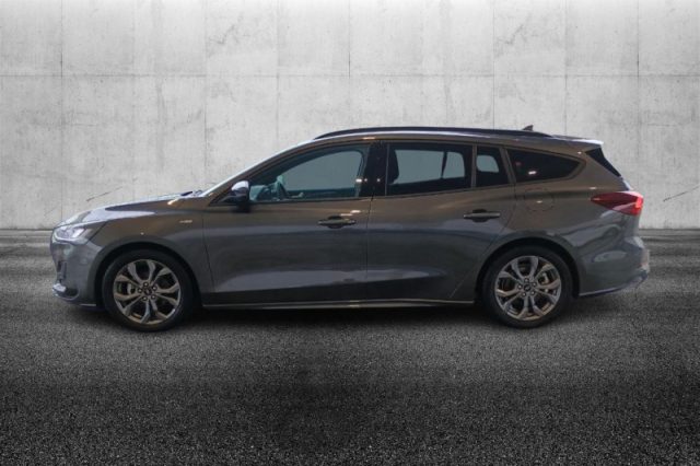 Ford Focus 1.0 EcoBoost Hybrid 155 CV Powershift SW ST-line - foto 3 di 4