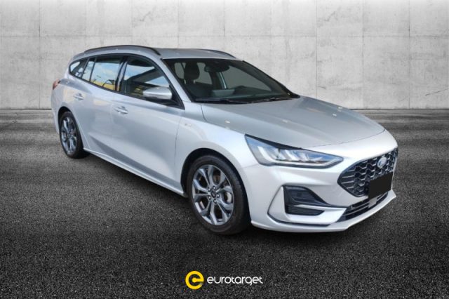 Ford Focus 1.0 EcoBoost Hybrid 125 CV SW ST-Line semestrale a PIEVE DI CENTO