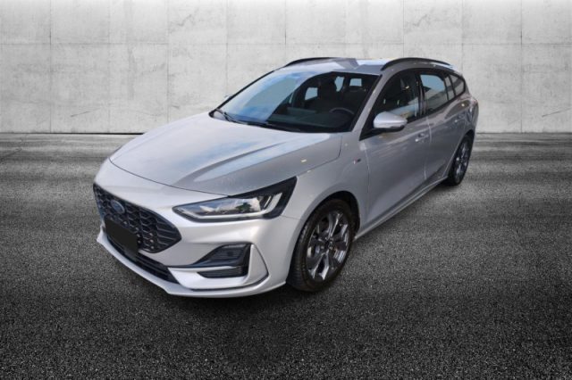 Ford Focus 1.0 EcoBoost Hybrid 125 CV SW ST-Line - foto 2 di 4