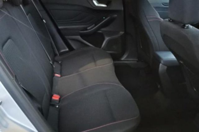 Ford Focus 1.0 EcoBoost Hybrid 155 CV Powershift SW ST-line semestrale a PIEVE DI CENTO