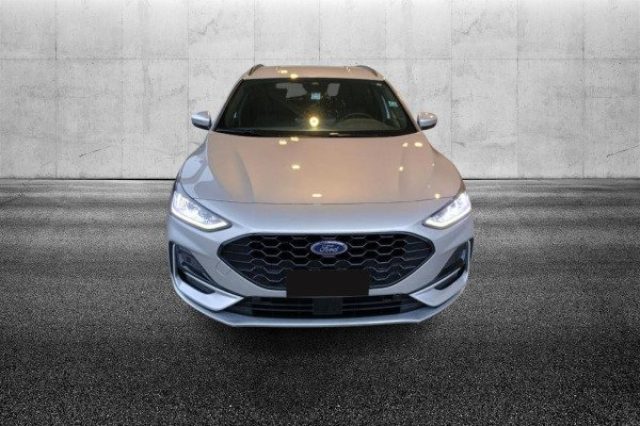 Ford Focus 1.0 EcoBoost Hybrid 155 CV Powershift SW ST-line - foto 3 di 4