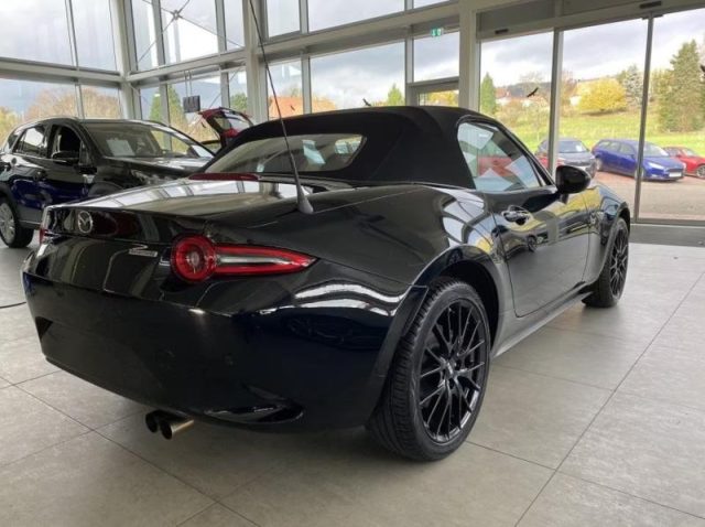 Mazda MX-5 2.0L Skyactiv-G Homura - foto 2 di 4