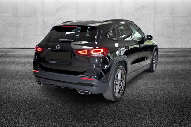Mercedes-Benz GLA 220 d Automatic 4Matic Premium - foto 4 di 4