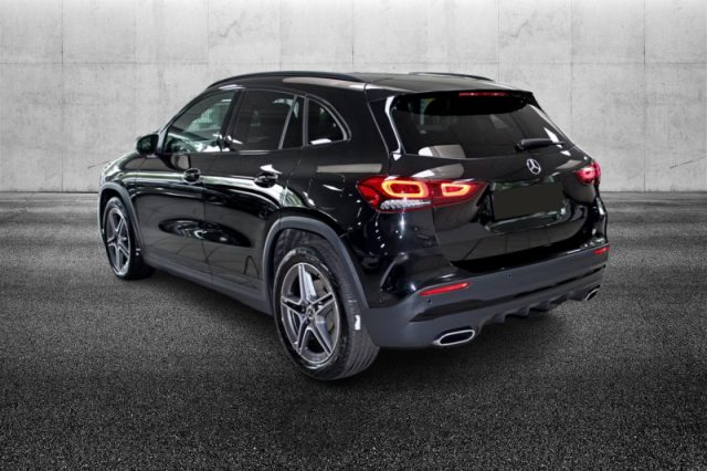 Mercedes-Benz GLA 220 d Automatic 4Matic Premium - foto 3 di 4
