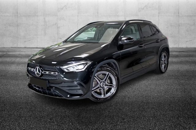 Mercedes-Benz GLA 220 d Automatic 4Matic Premium - foto 2 di 4