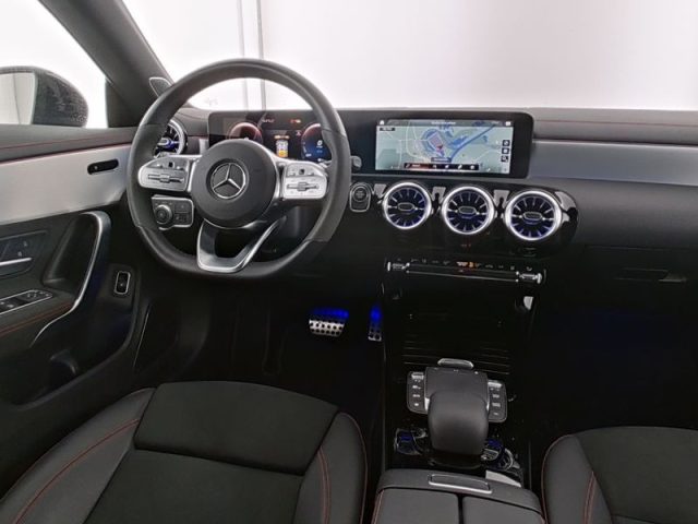 Mercedes-Benz CLA 250 e hybrid EQ Premium - foto 4 di 4