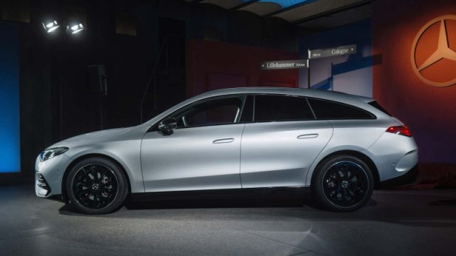 Mercedes-Benz CLA Shooting Brake 350 EQ 4Matic Advanced Plus - foto 1 di 4