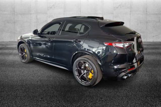 Alfa Romeo Stelvio 2.9 Bi-Turbo V6 510 CV AT8 Quadrifoglio - foto 2 di 4