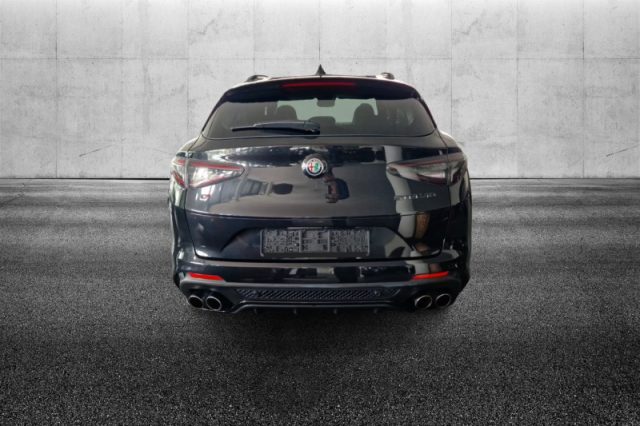 Alfa Romeo Stelvio 2.9 Bi-Turbo V6 510 CV AT8 Quadrifoglio - foto 4 di 4
