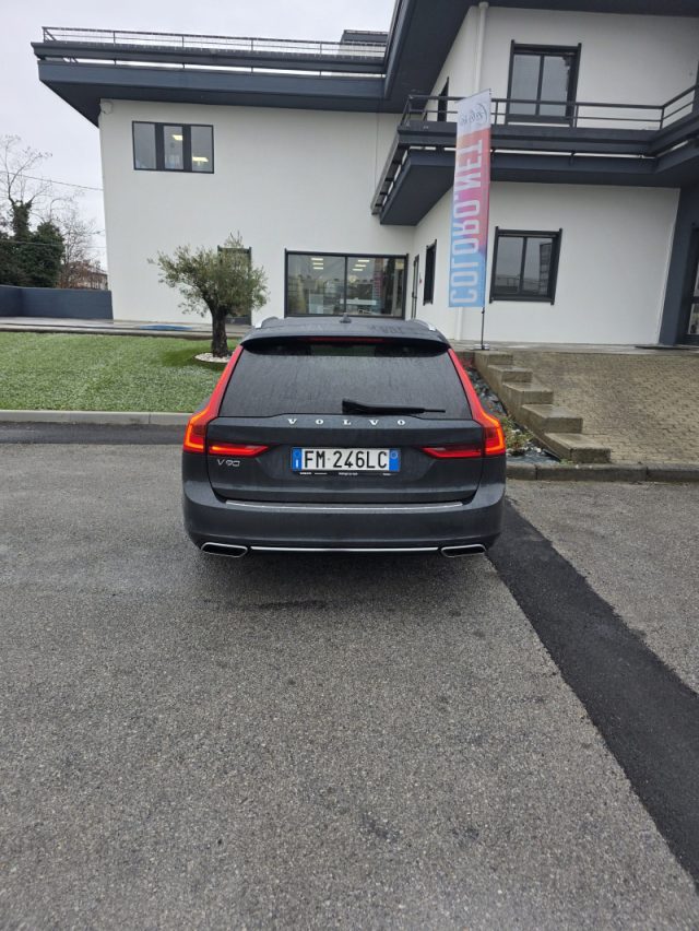 Volvo V90 D4 Geartronic Inscription - foto 2 di 4