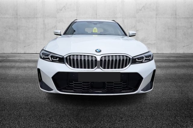 BMW 330 d 48V xDrive Touring Msport - foto 4 di 4