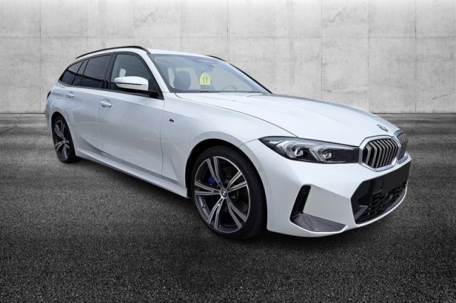 BMW 330 d 48V xDrive Touring Msport - foto 2 di 4