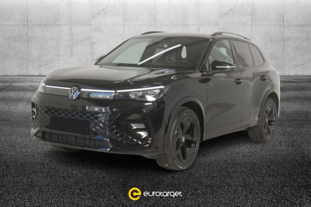 Volkswagen Tiguan 2.0 TDI 150 CV DSG R-Line semestrale a PIEVE DI CENTO