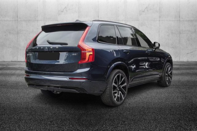 Volvo XC90 B5 (d) AWD automatico 7 posti Plus Dark - foto 4 di 4