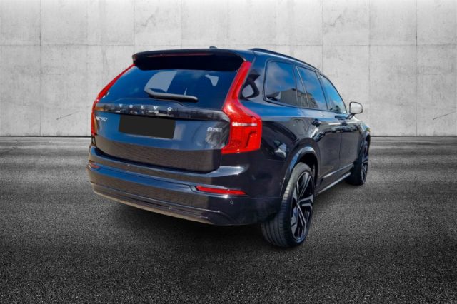 Volvo XC90 B5 (d) AWD automatico 7 posti Plus Dark - foto 4 di 4