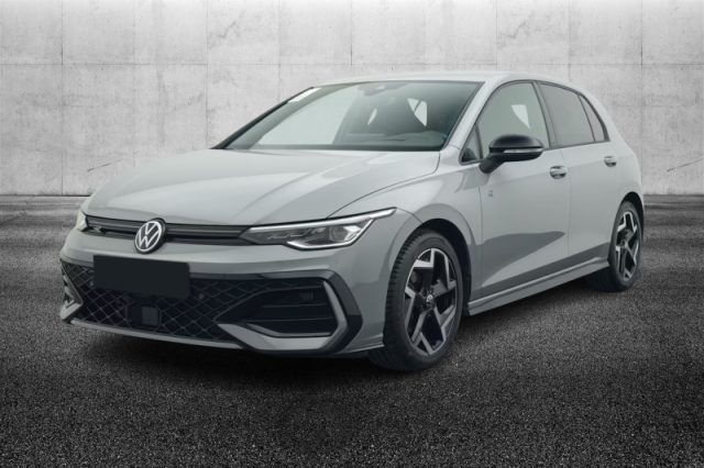 Volkswagen Golf 1.5 eTSI 150 CV ACT DSG R-Line semestrale a PIEVE DI CENTO