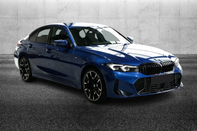 BMW 320 i xDrive Msport - foto 3 di 4