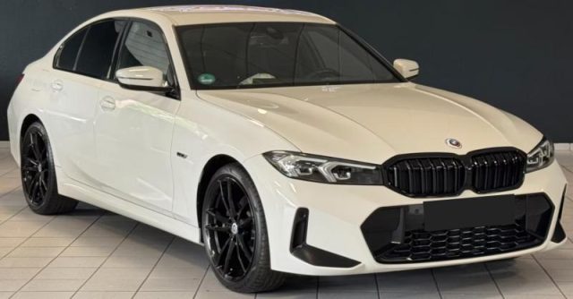BMW 320 e Msport - foto 2 di 4