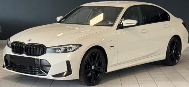 BMW 320 e Msport - foto 3 di 4