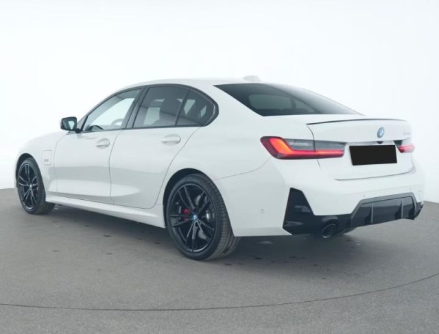 BMW 320 e Msport - foto 4 di 4