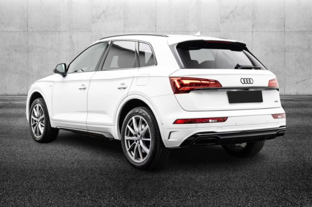 Audi Q5 50 TFSI e quattro S tronic S line - foto 3 di 4
