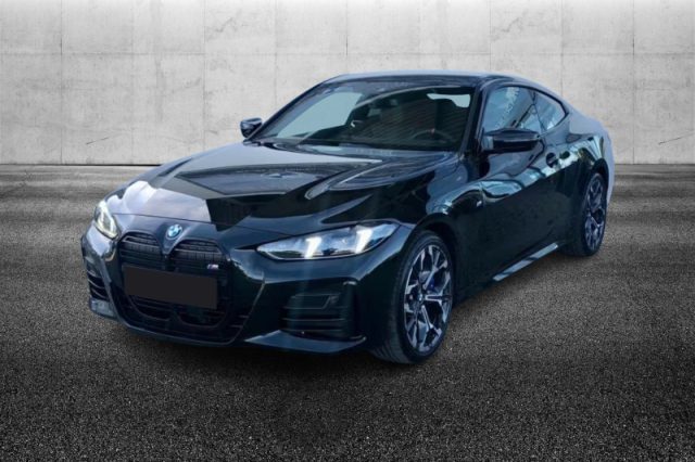 BMW M440 i xDrive 48V semestrale a PIEVE DI CENTO