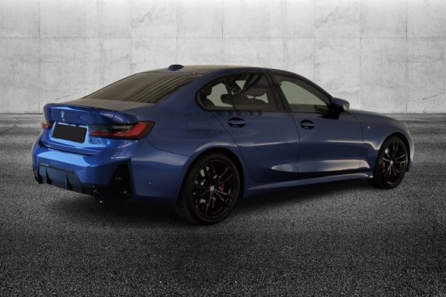 BMW 330 i xDrive Msport Pro - foto 3 di 4