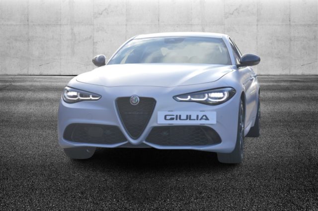 Alfa Romeo Giulia 2.0 Turbo 280 CV AT8 AWD Q4 Competizione - foto 2 di 4