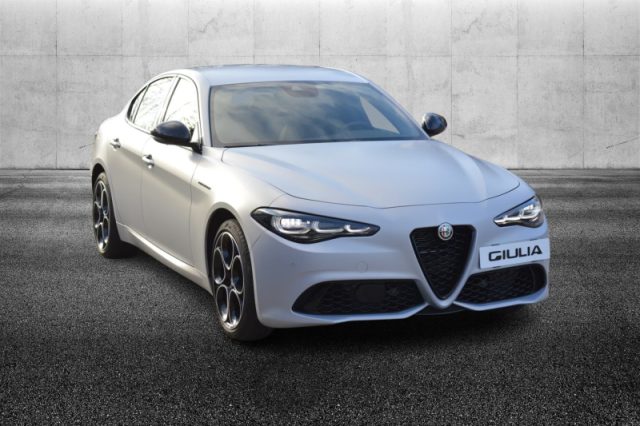 Alfa Romeo Giulia 2.0 Turbo 280 CV AT8 AWD Q4 Competizione - foto 3 di 4