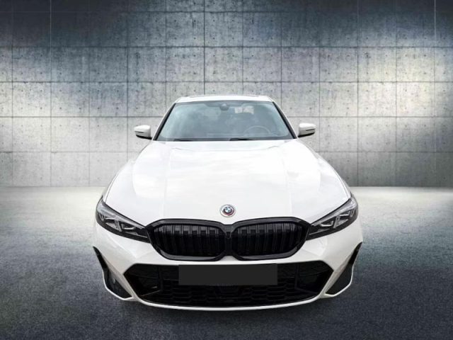 BMW 320 e Msport - foto 3 di 4