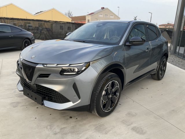Alfa Romeo Junior 1.2 145 CV Hybrid eDCT6 Sprint - foto 2 di 4