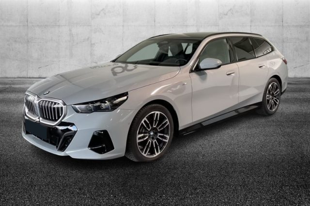 BMW 520 d 48V sDrive Touring Msport semestrale a PIEVE DI CENTO