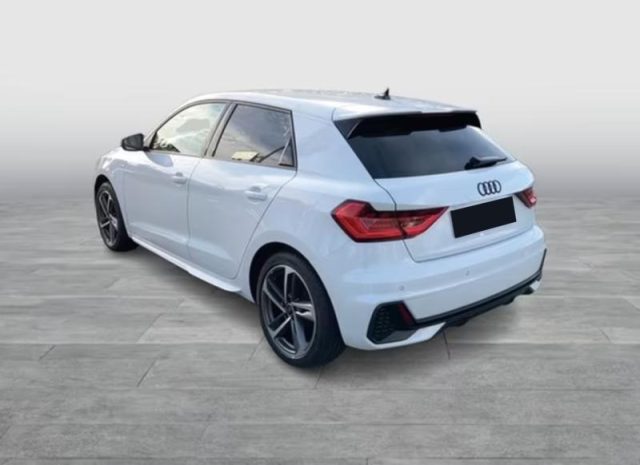 Audi A1 SPB 30 TFSI S tronic S line edition - foto 2 di 4