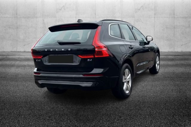 Volvo XC60 B4 (d) automatico Core - foto 3 di 4