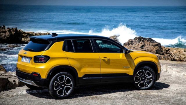 Jeep Avenger 1.2 Turbo 110 CV e-Hybrid Longitude - foto 4 di 4
