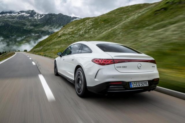 Mercedes-Benz EQS 580 4Matic Advanced Plus (V297) - foto 4 di 4