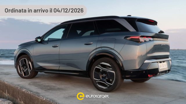 Peugeot 5008 Dual Motor (73kWh) 325 CV GT 3&ordf; serie nuovo a PIEVE DI CENTO