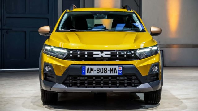 Dacia Sandero Stepway Eco-G 120 CV auto Expression nuovo a PIEVE DI CENTO