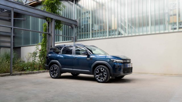 Dacia Bigster Hybrid-G 150 CV 4x4 Journey nuovo a PIEVE DI CENTO
