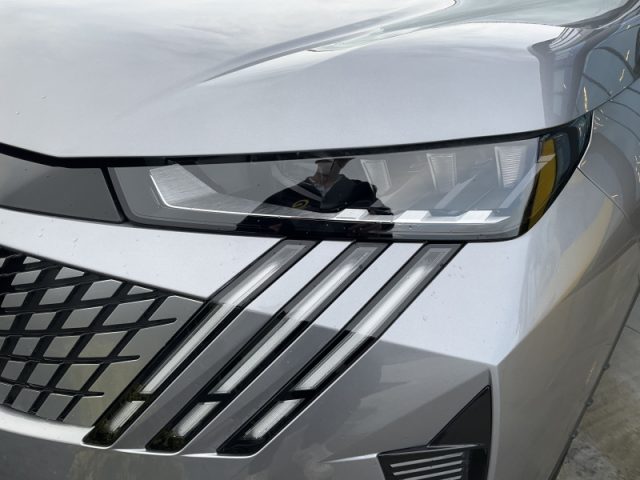 Peugeot 3008 Hybrid 145 e-DCS6 GT - foto 4 di 4