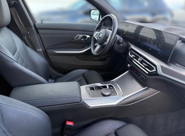 BMW 330 d 48V xDrive Msport - foto 4 di 4