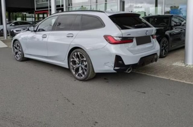BMW 330 d 48V xDrive Touring Msport - foto 4 di 4