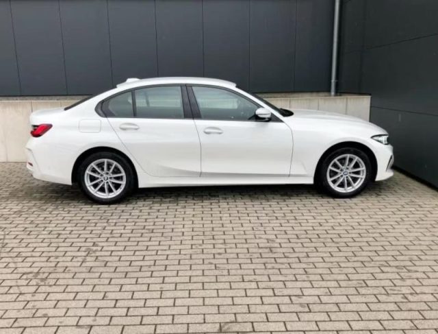 BMW 318 i - foto 3 di 4