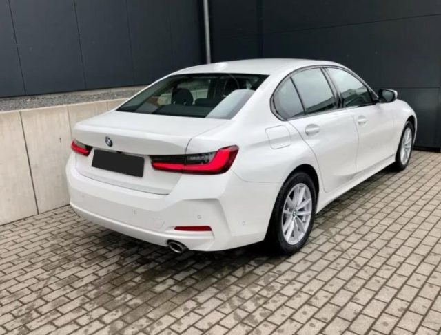 BMW 318 i - foto 2 di 4