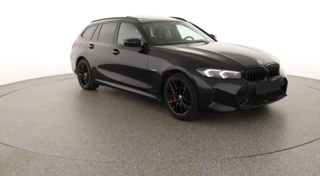 BMW 330 e xDrive Touring Msport Pro - foto 2 di 4