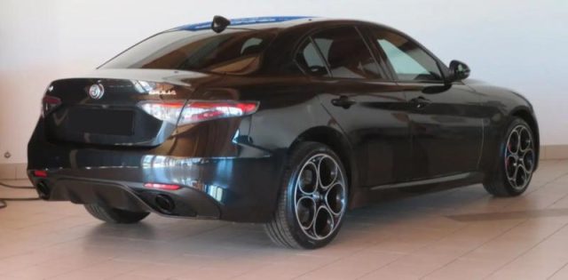 Alfa Romeo Giulia 2.0 Turbo 280 CV AT8 AWD Q4 Competizione - foto 2 di 4