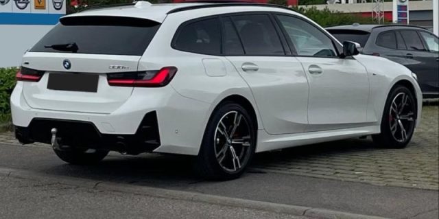 BMW 330 e xDrive Touring Msport Pro - foto 3 di 4