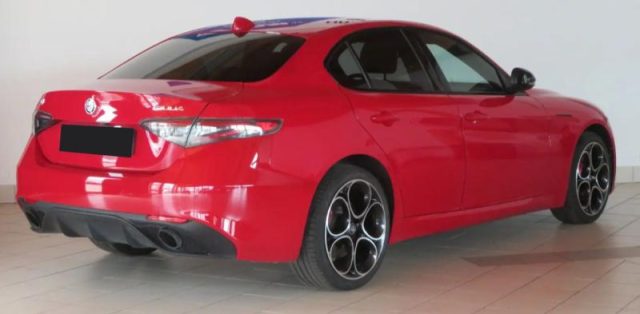 Alfa Romeo Giulia 2.0 Turbo 280 CV AT8 AWD Q4 Competizione - foto 2 di 4